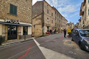 CASA SEMINDIPENDENTE A ACUTO