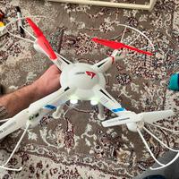 Drone quadricottero