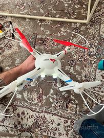 Drone quadricottero