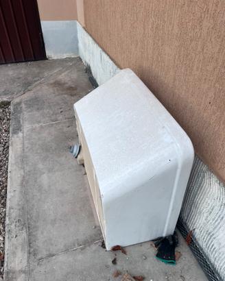 Lavabo in ceramica per lavanderia/lavatoio