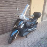 Aprilia Scarabeo 300 - 2009