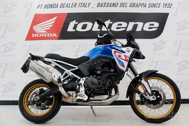 BMW F 900 GS TROPHY ACCESSORIATA KM 8237