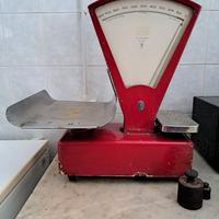 Bizerba bilancia vintage rossa