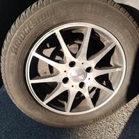 Bridgestone invernali con cerchi n lega 195/65/R15