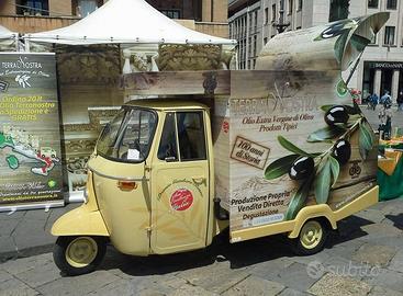 Ape piaggio espositivo - negozio itinerante