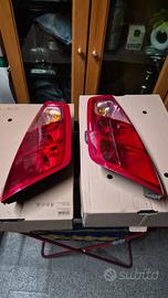 coppia di stop posteriori oroginali per punto