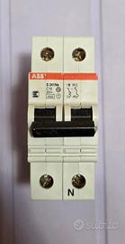 Interruttore magnetotermico C16