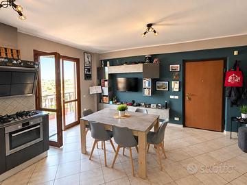 MONTEROTONDO BILOCALE ARREDATO Con BALCONE/BOX AUT