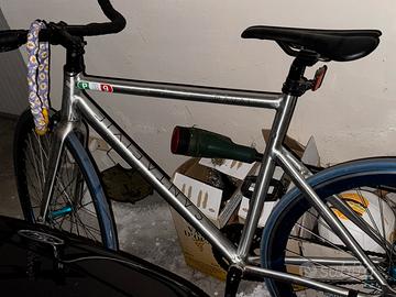 Bici santa fixie raval