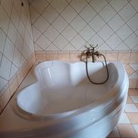 Vasca da bagno ad angolo