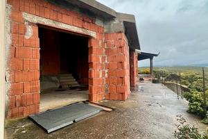 Pistis- Villetta allo stato grezzo S'Enne S'Arca