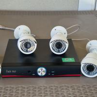 Kit videosorveglianza completo di 4 telecamere