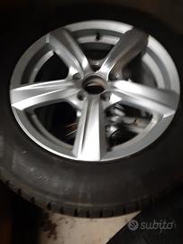 gomme invernali con cerchi in lega 235/60 R17