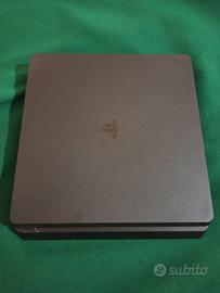 Playstation 4 slim 1Tb più giochi
