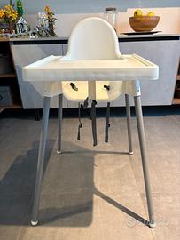 Seggiolone bianco ikea