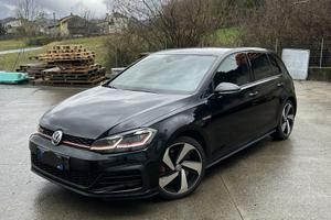 Volkswagen Golf GTI 7.5 Performance