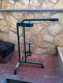 Tappatrice per tappi sughero