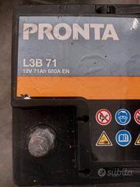 Batteria auto come nuova