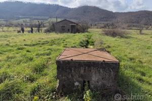Terreno agricolo 2,7 ettari deposito 45 mt pozzo
