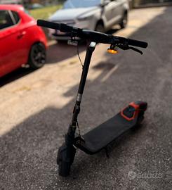 Monopattino elettrico segway p65