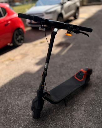 Monopattino elettrico segway p65