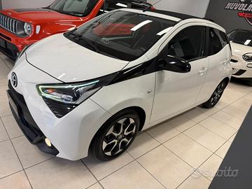 Toyota Aygo Connect 1.0 VVT-i 72 CV 5 porte x-wave