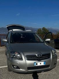 Toyota Avensis Station Wagon 2.0 D-4D