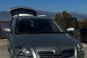 Toyota Avensis Station Wagon 2.0 D-4D