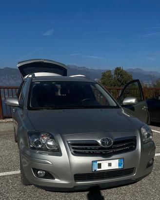 Toyota Avensis Station Wagon 2.0 D-4D