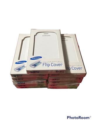 11 custodie Samsung Galaxy S III Flip Cover