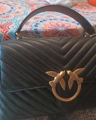 Borsa pinko. Chevron in pelle