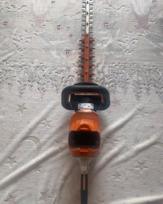 Tosasiepi Stihl HSA 100
