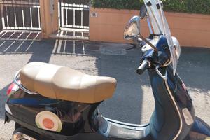 Vespa 50 Primavera Blu