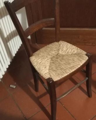 Sedia antichissima impagliata in mogano