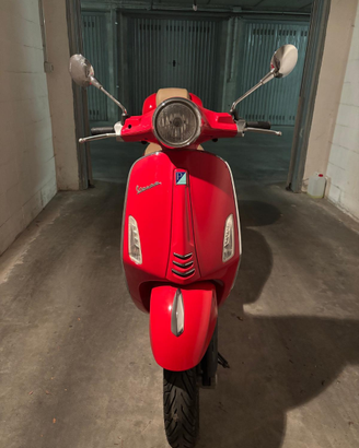 Vespa primavera 125