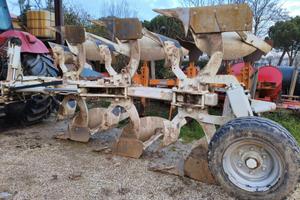 Aratro trivomere Ermo