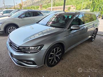 Volkswagen Passat Variant 2.0 TDI SCR EVO DSG Exec