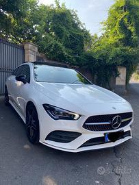 Mercedes-Benz CLA 200 d shooting Brake AMG Premium
