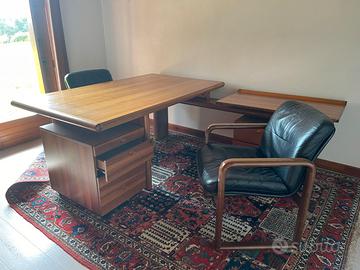 STUDIO… libreria con scrivania