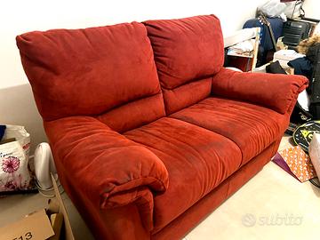 1 divano due posti + 1 divano 3 posti