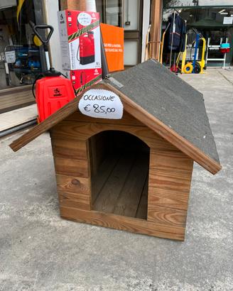 Casetta in legno per cani