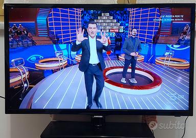 TV Samsung 32 pollici full hd decoder interno T2.