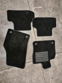 Volkswagen T-roc tappetini