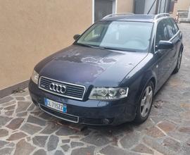 AUDI A4 Avant 2,5 tdi quattro - 2004