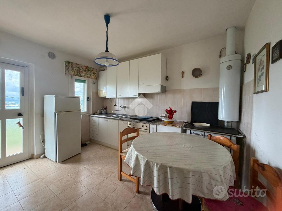 Apartment in Gubbio, Borgo Torre - Vista 3