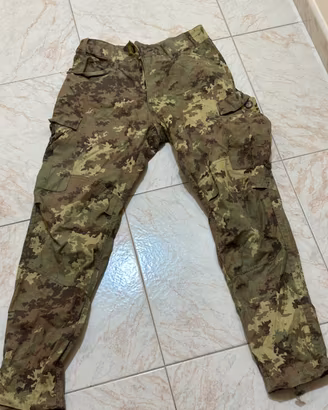 Pantalone mimetica esercizio