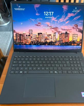 Dell Laptop DC16250 – 16"