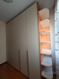 Armadio guardaroba con libreria