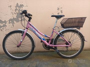 Mountain bike Nuzzi rosa