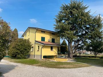 Casale con terreno - Cussignacco (zona Udine)